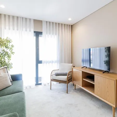 Apartment T2 Constituicao