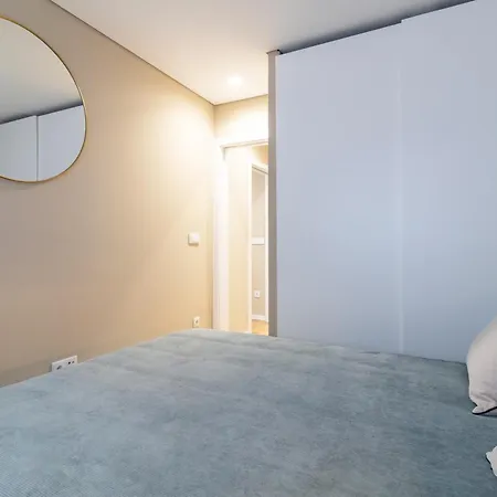 T2 Constituicao アパート ポルト